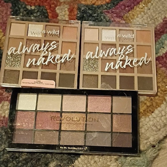 Wet n Wild Always Naked Eyeshadow Palette with Gold and Brown Shades - Picture 1 of 3